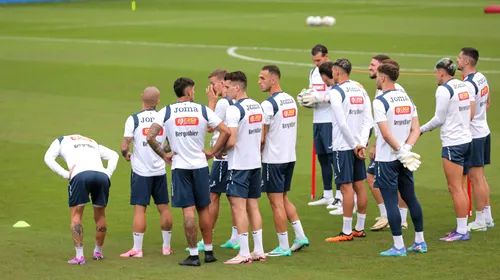 Imagini spectaculoase de la primul antrenament al echipei naționale condus de Mircea Lucescu! Nicolae Stanciu și Andrei Rațiu și-au schimbat look-ul și au atras toate privirile