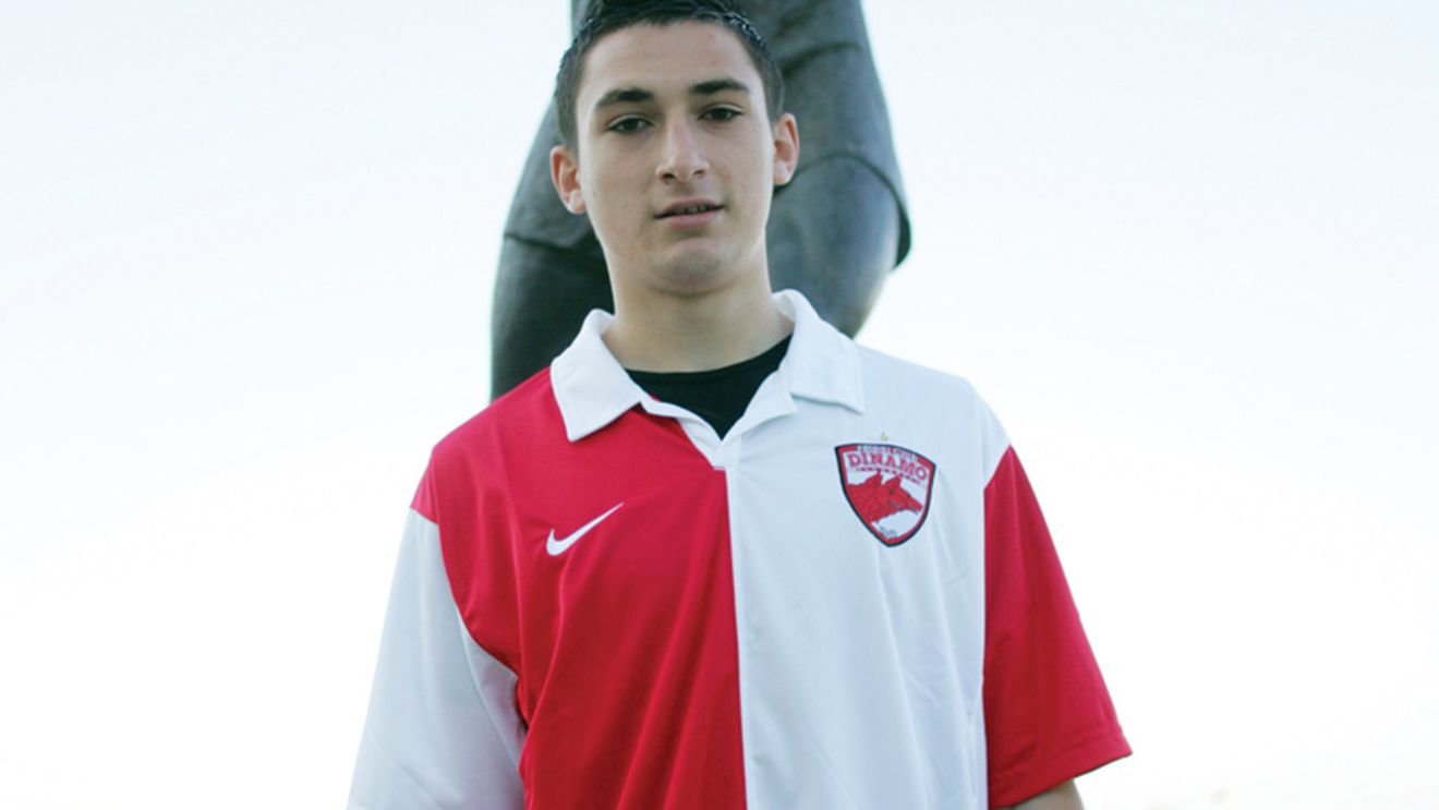 Emigrant pentru Dinamo!