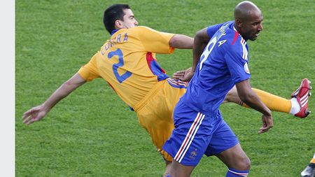 Anelka: "România nu are nicio șansă dacă joacă deschis!"