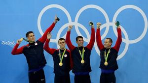 Spectacol total în miez de noapte la Rio, în care și-a făcut loc și un român. Phelps a cucerit a 23-a medalie olimpică. S-au stabilit trei noi recorduri mondiale 