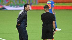 Elias Charalambous, declarații halucinante după ce FCSB a fost eliminată fără drept de apel de Nordsjaelland! Dă vina pe arbitru și spune despre gafeurul Pantea că e fotbalist de „clasă mondială”
