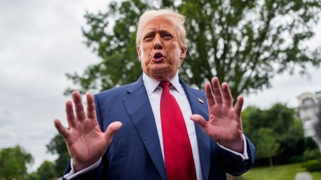 Donald Trump a luat decizia radicală prin care se schimbă totul pentru femei: „Vor fi testate și nu vor mai fi lăsate!”