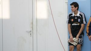 Lung Jr: "Sunt doar un copil, dar sper să apăr la fel de bine când mi se dă șansa"