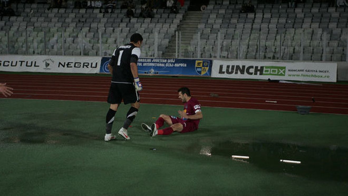 OFICIAL!** Comisia de Disciplină a decis: "U" Cluj - CFR Cluj se REJOACĂ‚ din minutul 1, de la 0-0! CFR va contesta decizia