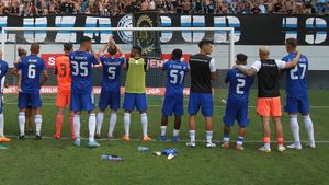 Anunțul oficial al celor de la FC U Craiova în privința echipamentului! Când vor debuta elevii lui Marius Croitoru în noile tricouri