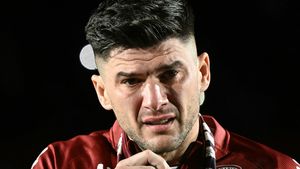 „S-a spus că stăm şi bem şi ne îmbătăm. Nişte idioțenii! Va plăti”. Cristi Săpunaru nu se lasă în războiul cu Rapid