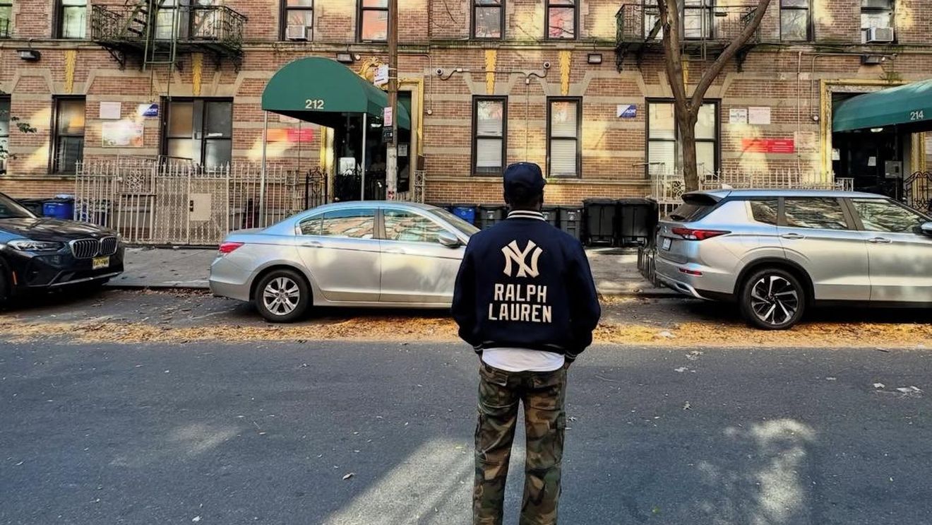 Aşa arată tot imperiul imobiliar al magnatului care a plătit 400.000.000 de dolari pentru 1.000 de apartamente în New York. A mai investit 100.000.000 de dolari într-un proiect rezidențial de 3 miliarde de dolari şi alte 100.000.000 de dolari într-o afacere cu 9 zgârie-nori