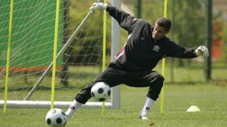 "Coman a refuzat un salariu nemaiîntâlnit"