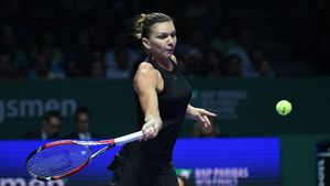 Galerie FOTO | "Lady in black". Simona Halep a dezintegrat-o pe Bouchard. Cele mai tari imagini ale disputei din Singapore