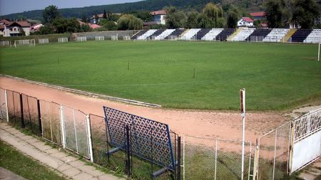O echipă din Liga 1 schimbă orașul. Anunțul făcut despre stadionul pe care va juca: "Trebuie să umblăm la vestiare și tribune, dar terenul este bun"