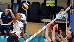 Tomis zburdă în Liga Campionilor