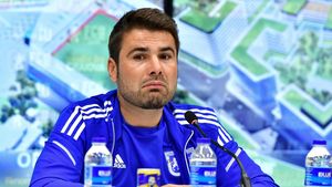 Adrian Mutu se implică în scandalul dintre Marius Șumudică și Dan Petrescu: „Eu nu aș face așa ceva!”