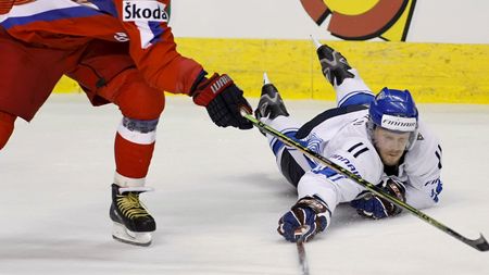 Rusia - Canada în finală