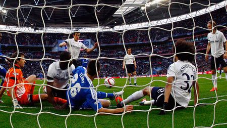 Gest reprobabil al unui jucător care a câștigat milioane din fotbal!** O mamă singură, pusă într-o situație disperată: "Am fost șocată când am văzut asta!" 