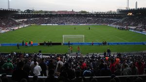 Au și francezii Giuleștiul lor** Stadionul lui Bordeaux a rămas fără 1.500 de locuri! Vezi de ce