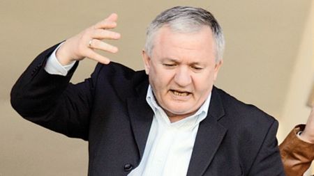 "Nu am de gând să dau mâna cu Becali"