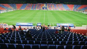 STEAUA (R)Estului