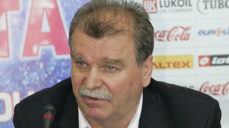 Dinu Gheorghe, tot mai aproape de Steaua:** "Și azi m-am întâlnit cu Gigi Becali!"