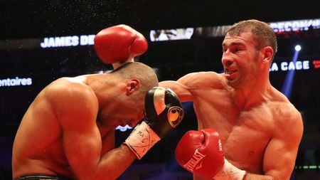 Bute pierde prin decizie unanimă în fața lui DeGale, după un meci extrem de echilibrat! VIDEO | Huiduieli în sala din Quebec! Televiziunea engleză dăduse meciul egal. GALERIE FOTO