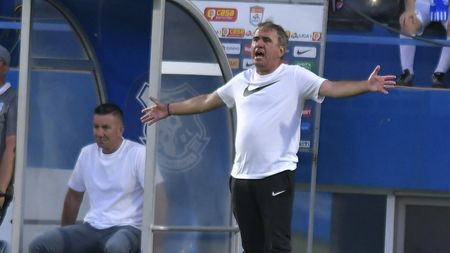 Absențe importante pentru Gică Hagi la meciul Farul - FC U Craiova 1948. „Formația noastră nu va putea conta pe 11 jucători!” Denis Alibec și Tudor Băluță, out