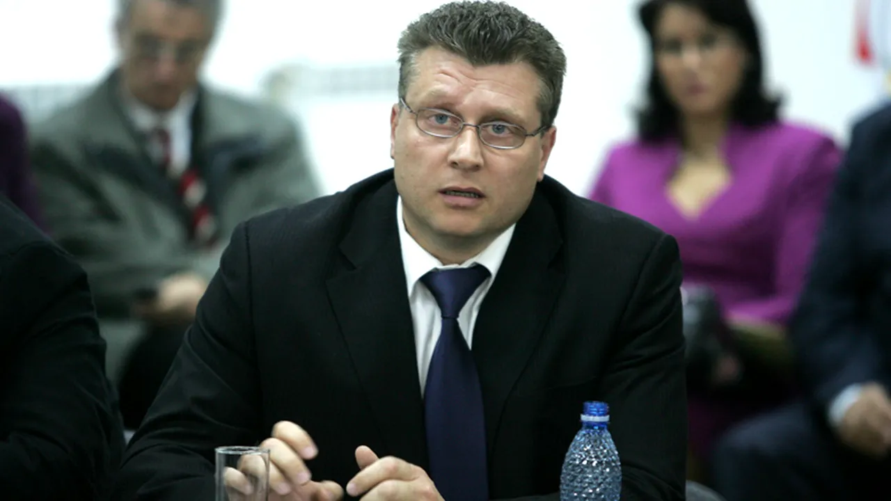 Nicu Vlad a devenit președinte interimar al COSR. Alin Petrache și-a dat demisia la finele JO. 