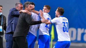 Ce noutăţi va avea Ouzounidis la reunirea lotului Universităţii Craiova! Miercuri, oltenii află adversara din Conference League