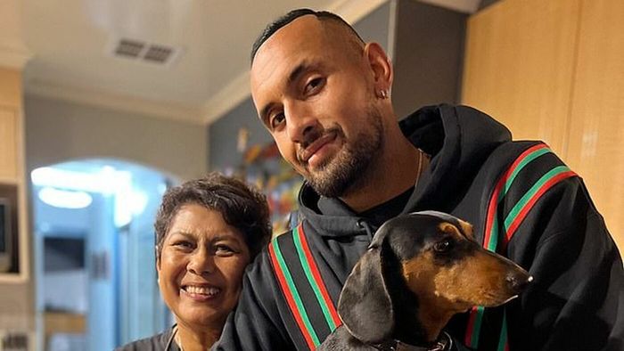 Fără precedent: Kyrgios l-a prins pe hoțul care i-a furat mașina Tesla mamei sale! Femeia a fost amenințată cu un pistol, iar jucătorul și-a dat seama de jaf când a văzut ce i-a apărut în aplicația de pe mobil!