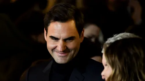 Lui Roger Federer îi priește retragerea din tenis! Apariție spectaculoasă la Săptămâna Modei de la Paris alături de soția sa, Mirka | FOTO