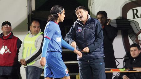 Lăcătuș, pus la colț!