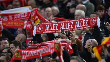 Liverpool a încercat să transforme în marcă înregistrată versurile "Allez, allez, allez". Surpriză: cel puțin alte șase galerii aveau deja scandarea în repertoriu