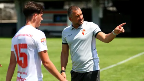 FC Bacău a închis campania de achiziții cu un mijlocaș portughez. Ce spune antrenorul Costel Enache despre jucătorii nou-veniți