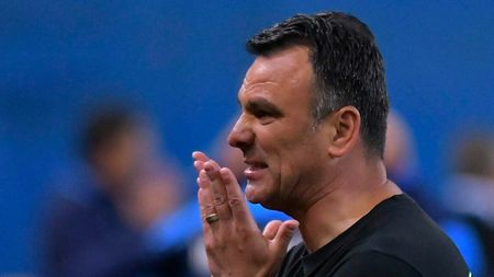 Toni Petrea, fostul antrenor de la FCSB, a găsit explicația pentru nivelul tot mai slab! „Antrenorii trebuie să-i motiveze pe tineri să nu abandoneze fotbalul”. EXCLUSIV