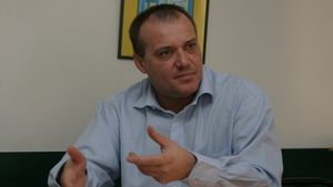 "Până ințelege Toja ce se întamplă, Gigi îl trimite la Buzău"