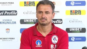 Bogdan Pătrașcu, 9 sezoane ca jucător în fotbalul italian, primul meci ca antrenor principal în Liga 1. Al treilea debutant autohton din acest sezon