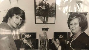 Interviu ProSport cu Dudu Georgescu. „Forever young”, la 70 de ani: "Mi-e dor de tinereţe. Să mai calc prin Ştefan cel Mare... Mi se furnică pielea"