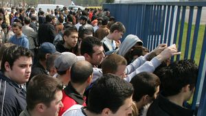 Biletele pentru meciul cu Steaua, epuizate în 4 ore