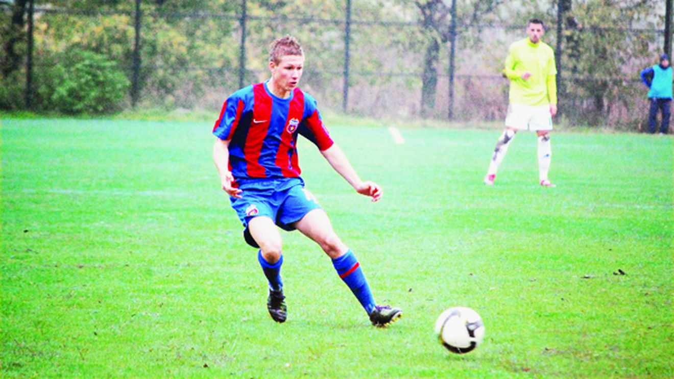 Cîrțu mizează pe Roșu!** Puștiul de 16 ani va fi luat în lotul echipei mari! Vezi când va face pasul!