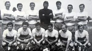 A murit fotbalistul care s-a antrenat pe furiș, deși era interzis, chiar în ziua în care a fost înmormântat Gheorghe Gheorghiu Dej! 3 povești fabuloase cu simbolul Bacăului din anii 60. SPECIAL