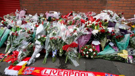 Toată lumea așteaptă azi în Anglia ADEVĂ‚RUL despre tragedia de pe Hillsborough!** IRONIC: raportul vine la o zi după operațiunea "porțile deschise" de la meciul România-Andorra