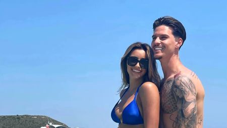 De ce un posibil transfer al lui Dennis Man la AC Milan o va aduce în culmea fericirii pe iubita acestuia! Frumoasa Ionela, cea mai mare fană a fotbalisului Parmei | GALERIE FOTO