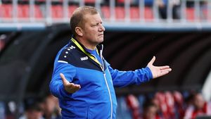 Dorinel Munteanu n-are teamă de suporterii gălățeni și și-a spus nemulțumirea: ”Celor care nu le convine, să nu mai vină la stadion! La 1-0 suporterii noștri dormeau. Să meargă în altă parte la spectacol!”
