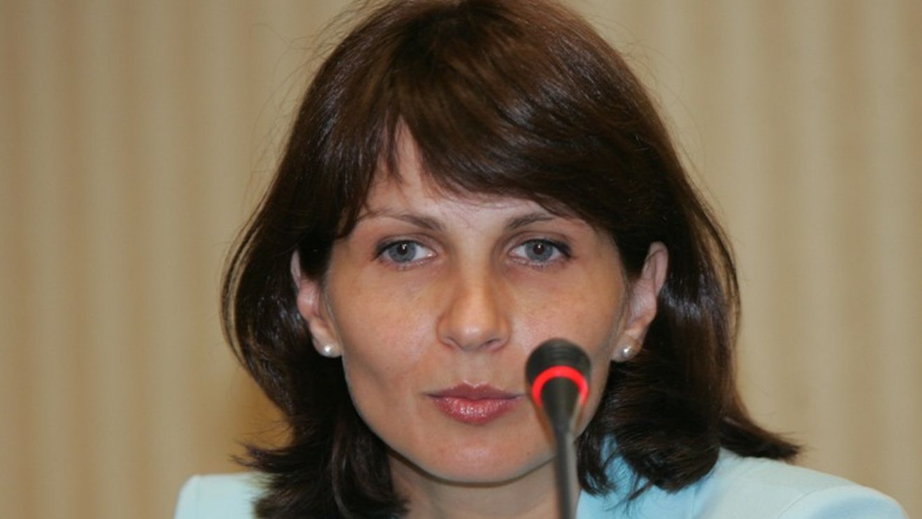 Laura Badea Cârlescu a primit titlul de doctor în sport