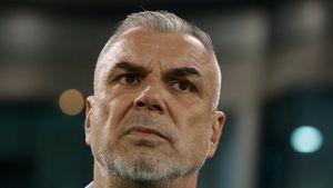 Jurnalista l-a auzit pe Cosmin Olăroiu și a izbucnit: „E șocant ce a zis!”