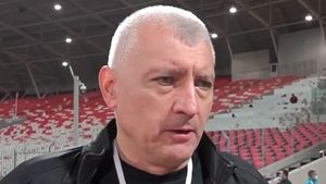 Florin Motroc, antrenorul momentului în Bahrain. „Îmi este dor de mâncarea de acasă, am în congelator cârnați din România" | EXCLUSIV