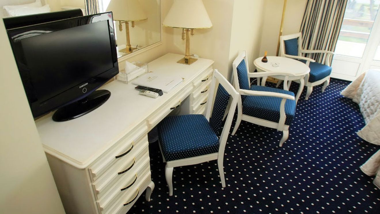 Mutu stă la fumători!**