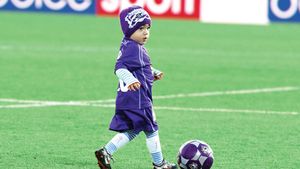 Edi joacă primul „meci"