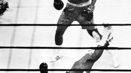 "Noapte bună, Joe!"** Frazier lasă în urmă povestea unei rivalități de legendă cu Muhammad Ali