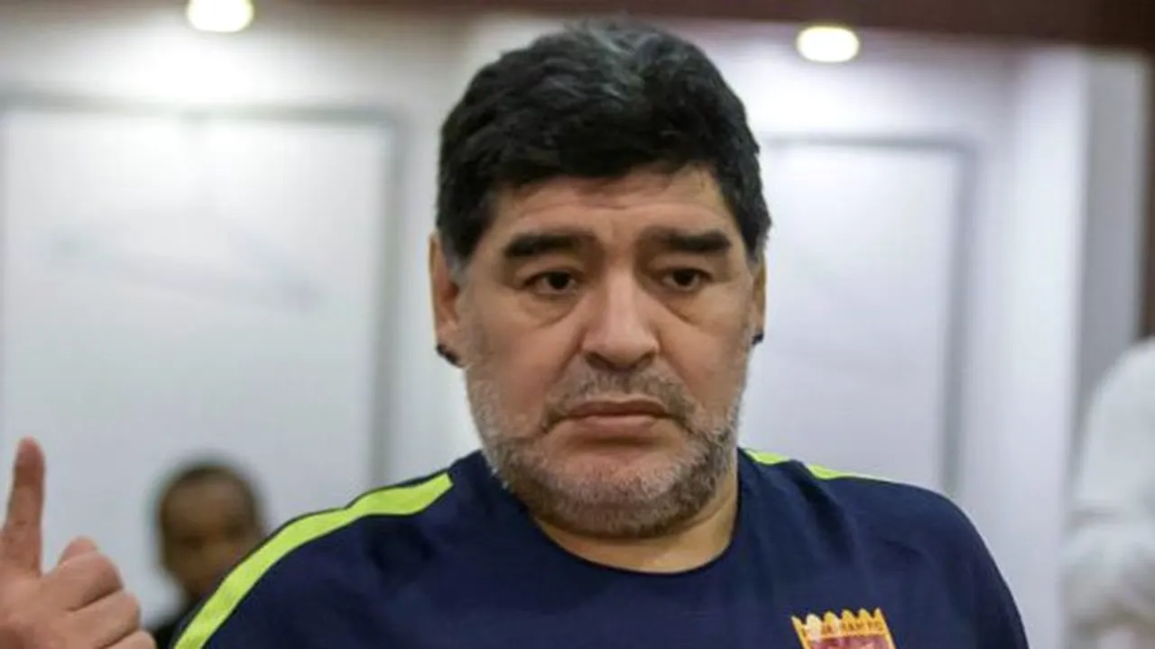 Atac fără precedent după moartea lui Diego Armando Maradona: „Un gras și un hoț! Un imbecil mediocru”