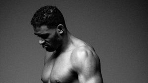 Jamal Ben Saddik, reacție după ce l-a făcut KO în două minute și 34 de secunde pe Benny Adegbuyi! „Dă-mi microfonul pentru că am multe de spus”