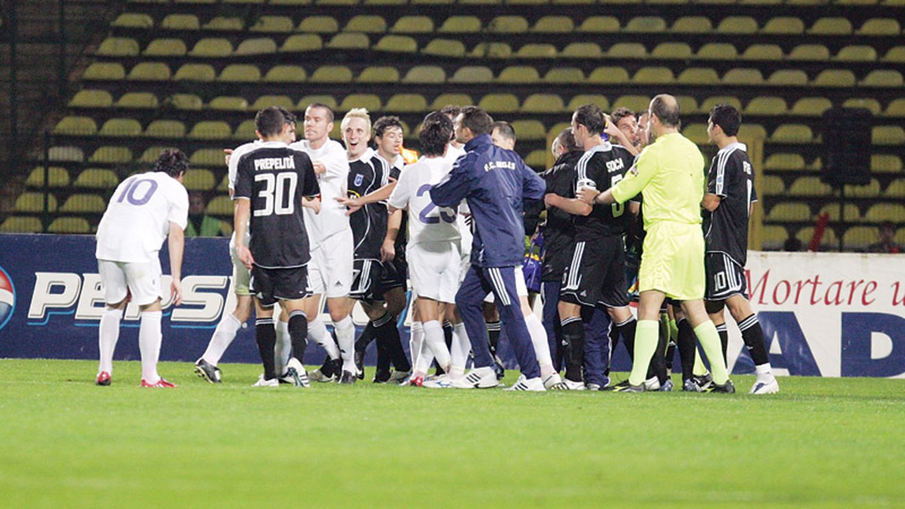 Adrian Mititelu: "Arbitrii ne-au făcut praf"